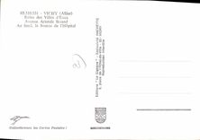 CPA Vichy Allier Reine des Villes d'Eaux Avenue Aristide Briand Au fond la Source de l'Hopital