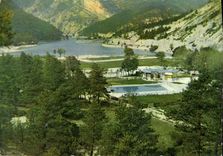 CPA Lac de Castillon B A vue partielle Baie d'Angles camping des Lumieres Piscine Plage 