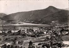 CPA St Andre des Alpes B Alpes Le Lac de Castillon au pied de Saint Andre 
