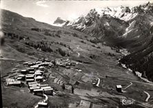 CPA Saint Veran Htes Alpes la Commune la plus haute d'Europe Vue panoramique aerienne Vallee de l'Ai