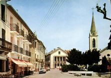 CPA La Saulce des Alpes Hautes Alpes Place de l'Eglise 