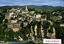 CPA Balazuc Ardeche Pittoresque Le village de Balazuc fonde par les Sarrazins au dessus 