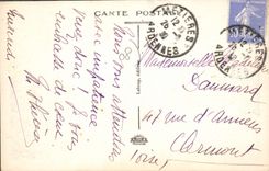 CPA Charleville La Place Ducale et l'Hotel de Ville