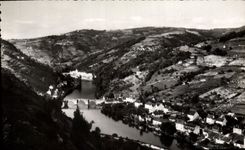CPA Entraygues Aveyron Le Pont Vieux sur la Truyere 
