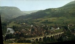 CPA Aguessac Aveyron Vue generale le Viaduc et le Tarn 