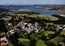 CPA L'Aveyron vu du Ciel Pareloup Salles Curan Reservoir de Pareloup Au premier plan Saint Martin de