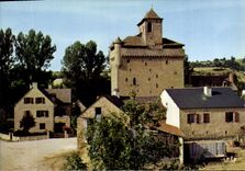 CPA Inieres Aveyron Eglise fortifiee du XV 