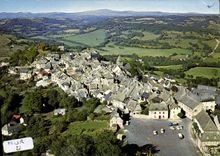 CPA Mur de Barrez Aveyron Vieille Cite fortifiee Vue generale aerienne 