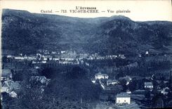 CPA L'Auvergne Cantal Vic sur Cere Vue generale 