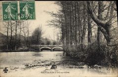 CPA Le Pont a Vic sur Cere 
