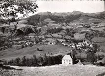 CPA L'Auvergne Le Falgoux Vue generale 