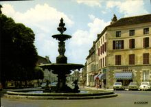 CPSM CHATILLON-sur-SEINE fontaine place Marmont