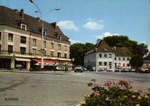 CPSM CHATILLON-sur-SEINE place de la Résistance