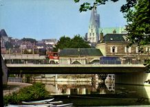 CPSM Chartres L'Eure Et Les Fleches De La Cathedrale