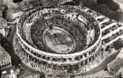 CPA Nimes Vue Generale Sur Les Arenes corrida