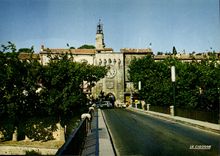 CPSM Sommieres Le Pont Sur Le Virdoule Et La Tour De I'Horloge
