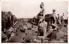 CPA Bordeaux Allees de Tourny Statue du Grand Theatre