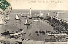 CPA Cette Station Balneaire Le Port Et La Jetee