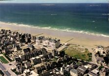 CPSM Saint Malo Parame Les Thermes Marins Et La Plage