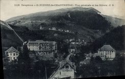 CPA Dauphine St Pierre De Chartreuse Vue Generale Et Les Hotels