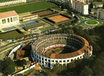 CPSM Dax Vue Aerienne Au Premier Plan Les Arenes