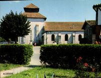 CPSM Mezos Vue Partielle Du Bourg Son Eglise