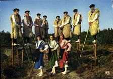 CPSM Costumes Landais Groupe Folklorique De Saint Julien En Born