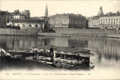 CPA Nantes La Poissonnerie Les Tours Sant Nicolas et Saint Clement