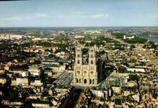 CPSM Orleans Vue Generale La Cathedrale