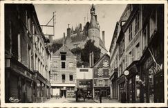CPA Gien Rue Du Pont Et Tourelles Du Chateau