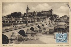 CPA Gien Vue Sur Le Chateau