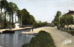 CPA Chatillon Coligny Les Bords Du Canal écluse