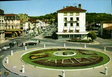 CPSM Agen Place Du 14 juillet