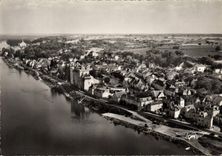 CPSM Montsoreau Les Quais Le Chateau