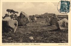 CPA Carnac Plage Le Tumulus Les Alignements
