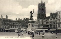 CPA Dunkerque La Place Jean Bart