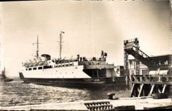 CPA Dunkerque bateau St Germain Le Depart