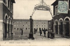 CPA Douai Caserne Conroux