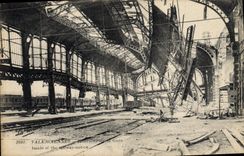 CPA VAlenciennes intérieur de la Gare