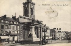 CPA Maubeuge La Place DArmes