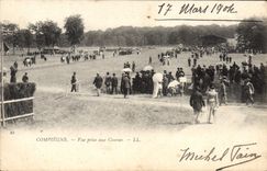 CPA Compiegne Vue Prise Aux Courses