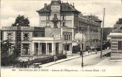 CPA Bagnoles De I'Orne Avenue De I'Hipodrome le grand hôtel