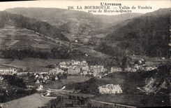CPA La Bourboule Vallee De Vendeix Murat-le-Quaire