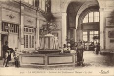 CPA La Bourboule Interieur De I'Etablissement thermal le hall