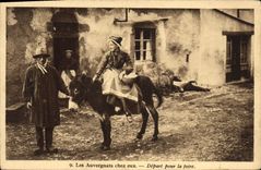 CPA Les Auvergnats Chez Eux Depart Pour La Foire âne