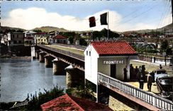CPA HENDAYE Le Pont International