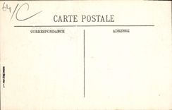 CPA Les Pyrenees Fileuse