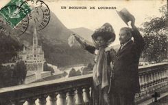 CPA Lourdes Un Bonjour