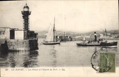 CPA Le Havre Les Phares Et I'Entree Du Port