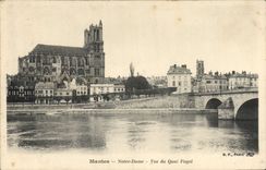 CPA Mantes Notre Dame Vue Du Quai Fayol